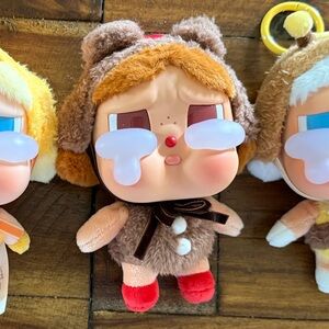 POP MART CRYBABY - Crying Again - Love Makes Us Cry